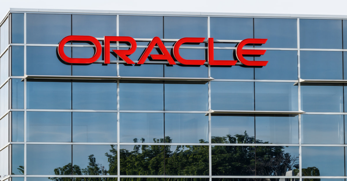 Oracle Hiring Business Analyst
