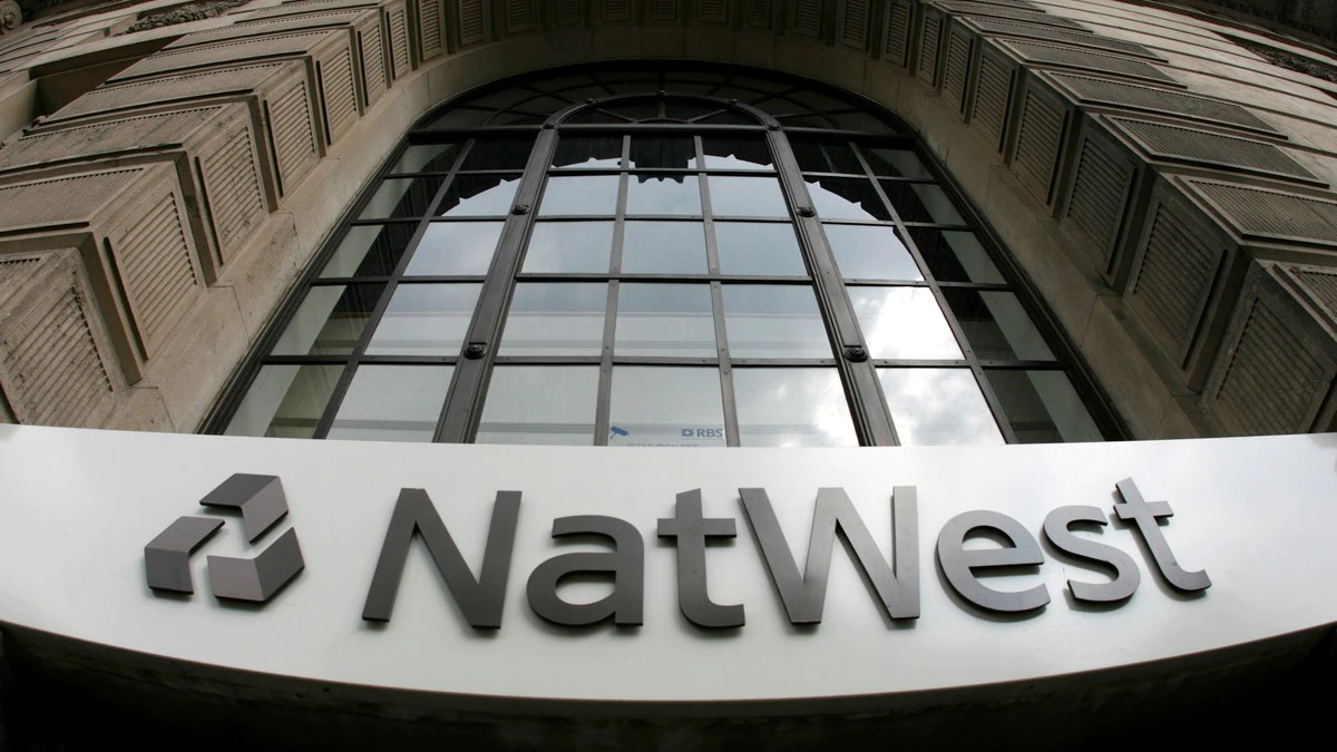 Natwest Hiring Customer Service & Operations Analyst